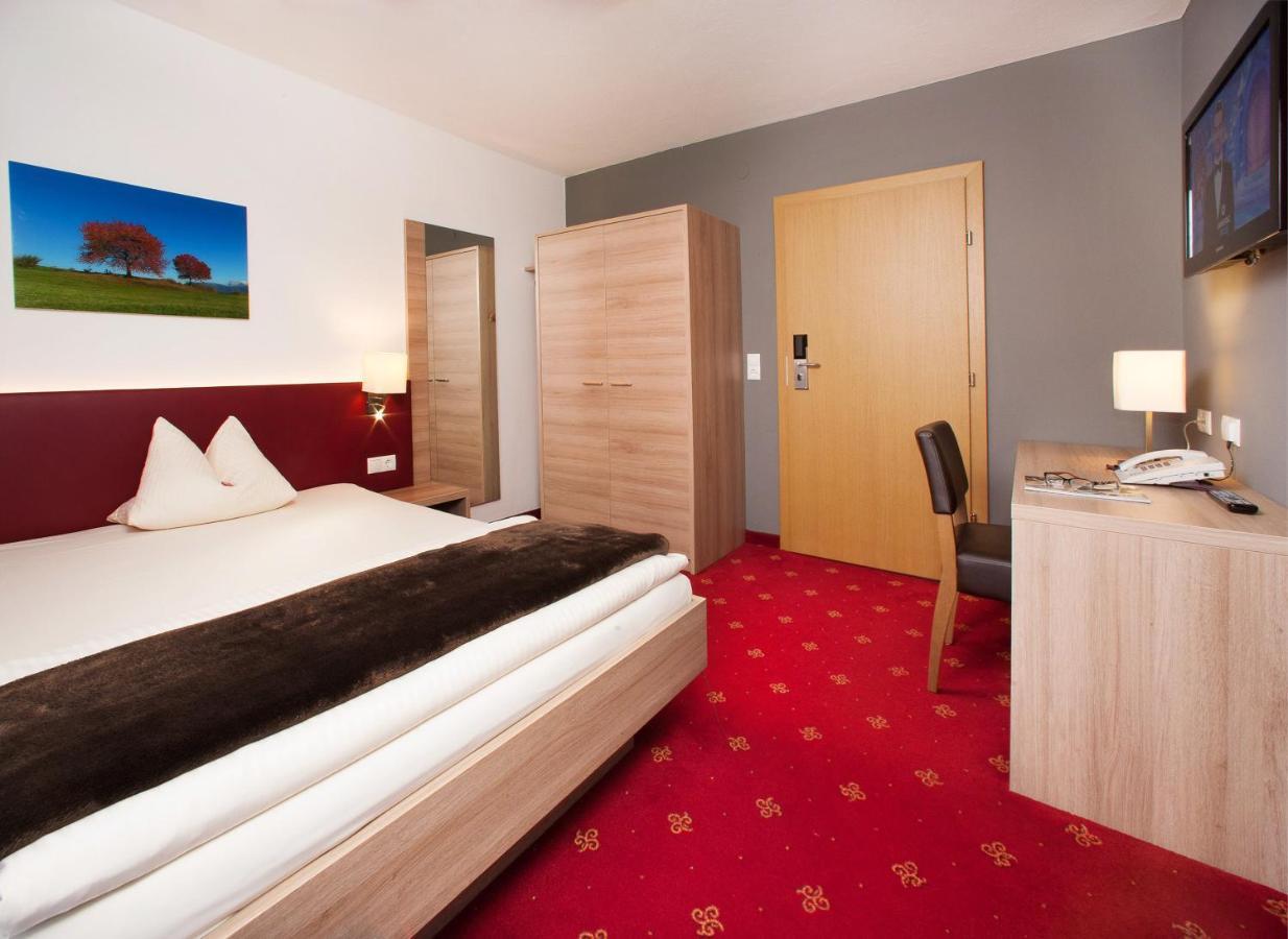 Hotel Bruno Fuegen Exterior photo